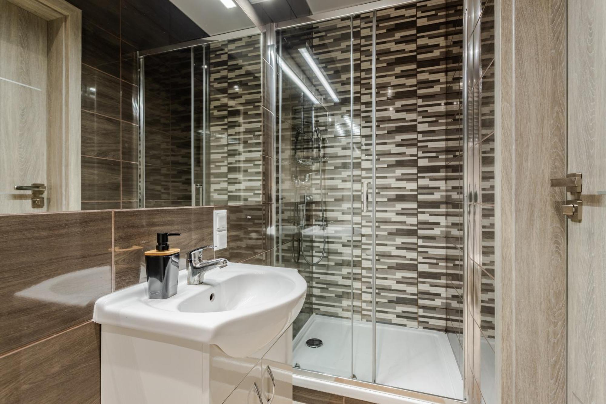 Functional And Comfortable Very Berry Studios In Poznan By Noclegi Renters Buitenkant foto