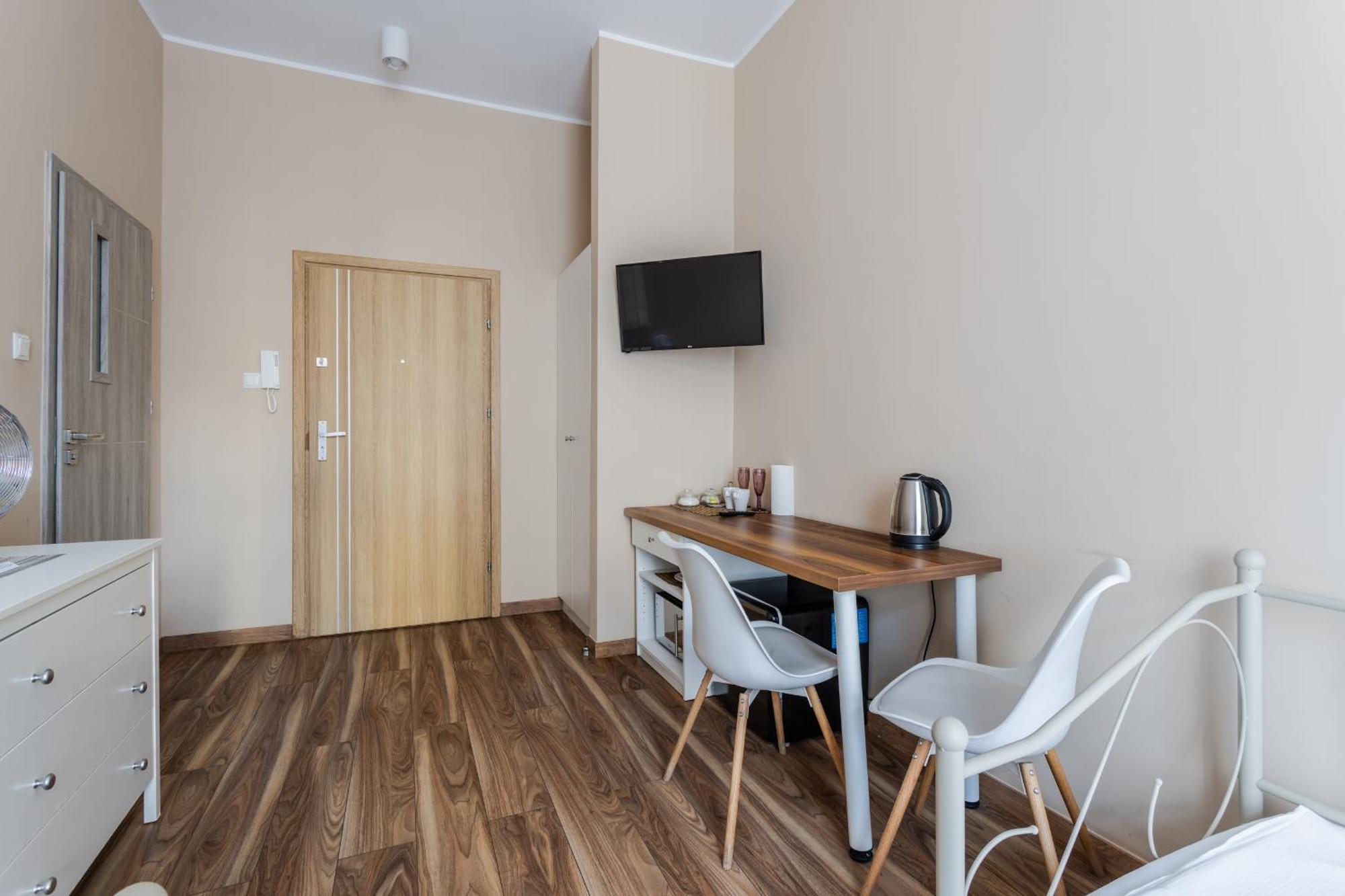 Functional And Comfortable Very Berry Studios In Poznan By Noclegi Renters Buitenkant foto