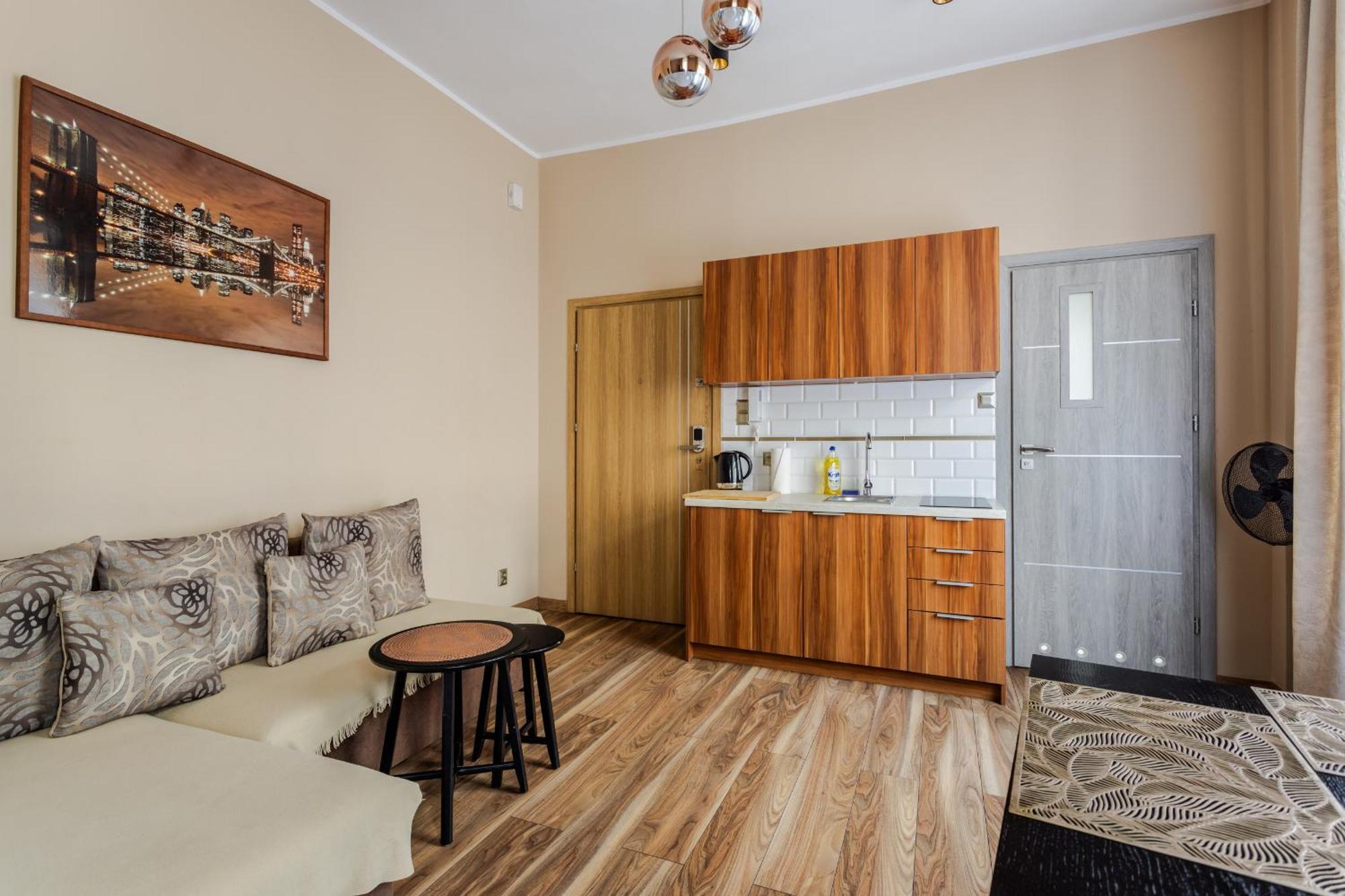 Functional And Comfortable Very Berry Studios In Poznan By Noclegi Renters Buitenkant foto