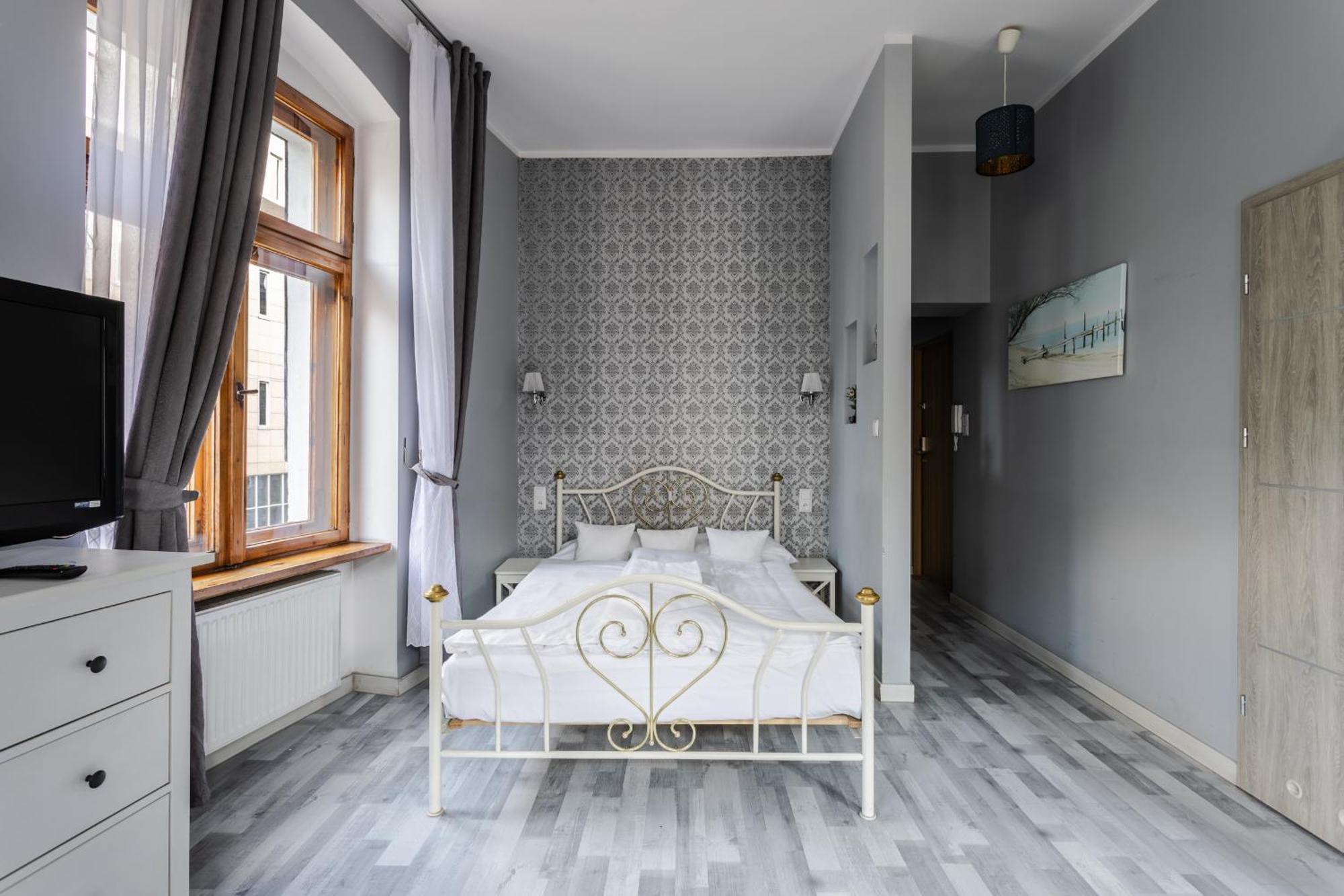 Functional And Comfortable Very Berry Studios In Poznan By Noclegi Renters Buitenkant foto
