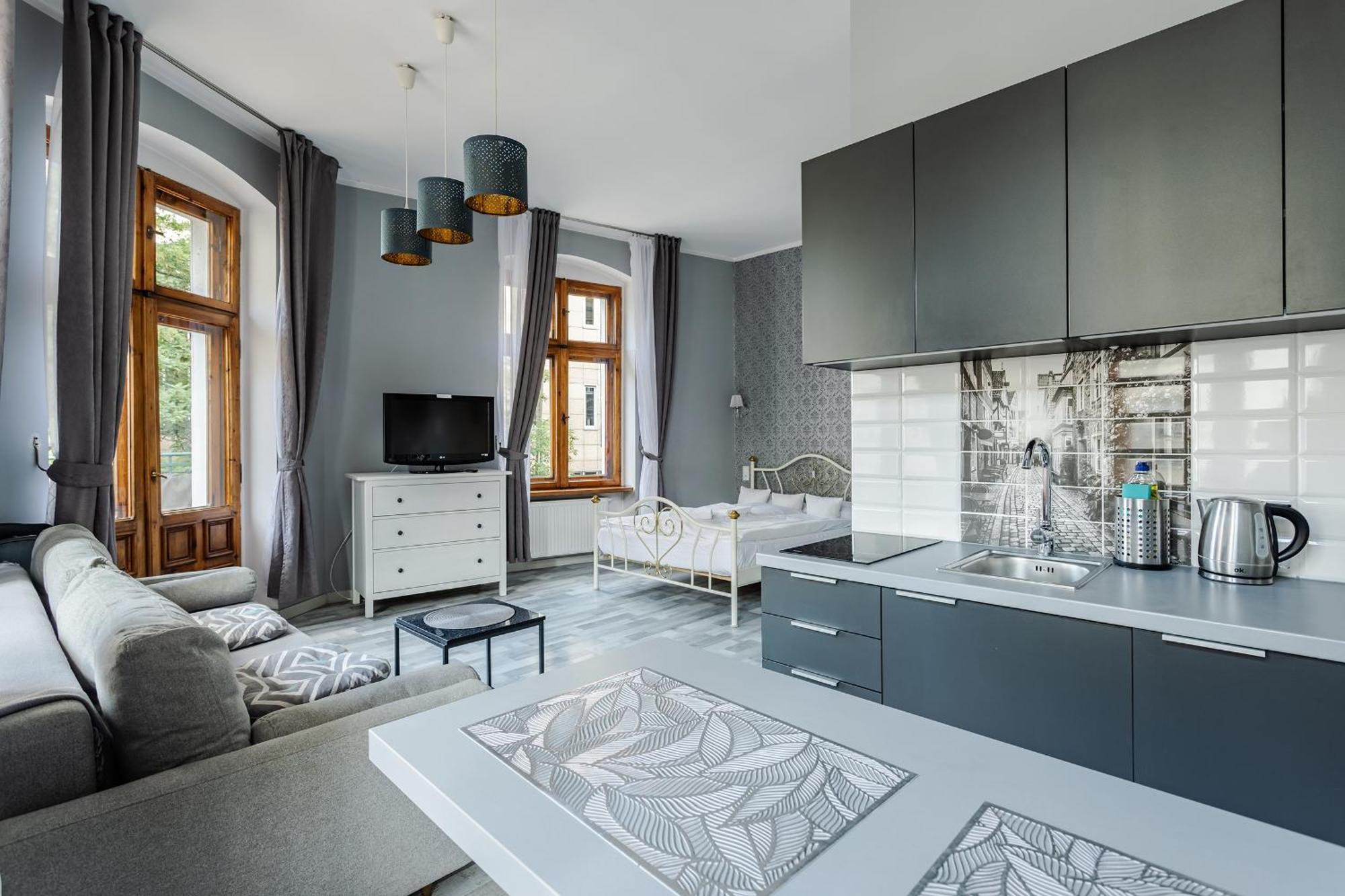 Functional And Comfortable Very Berry Studios In Poznan By Noclegi Renters Buitenkant foto
