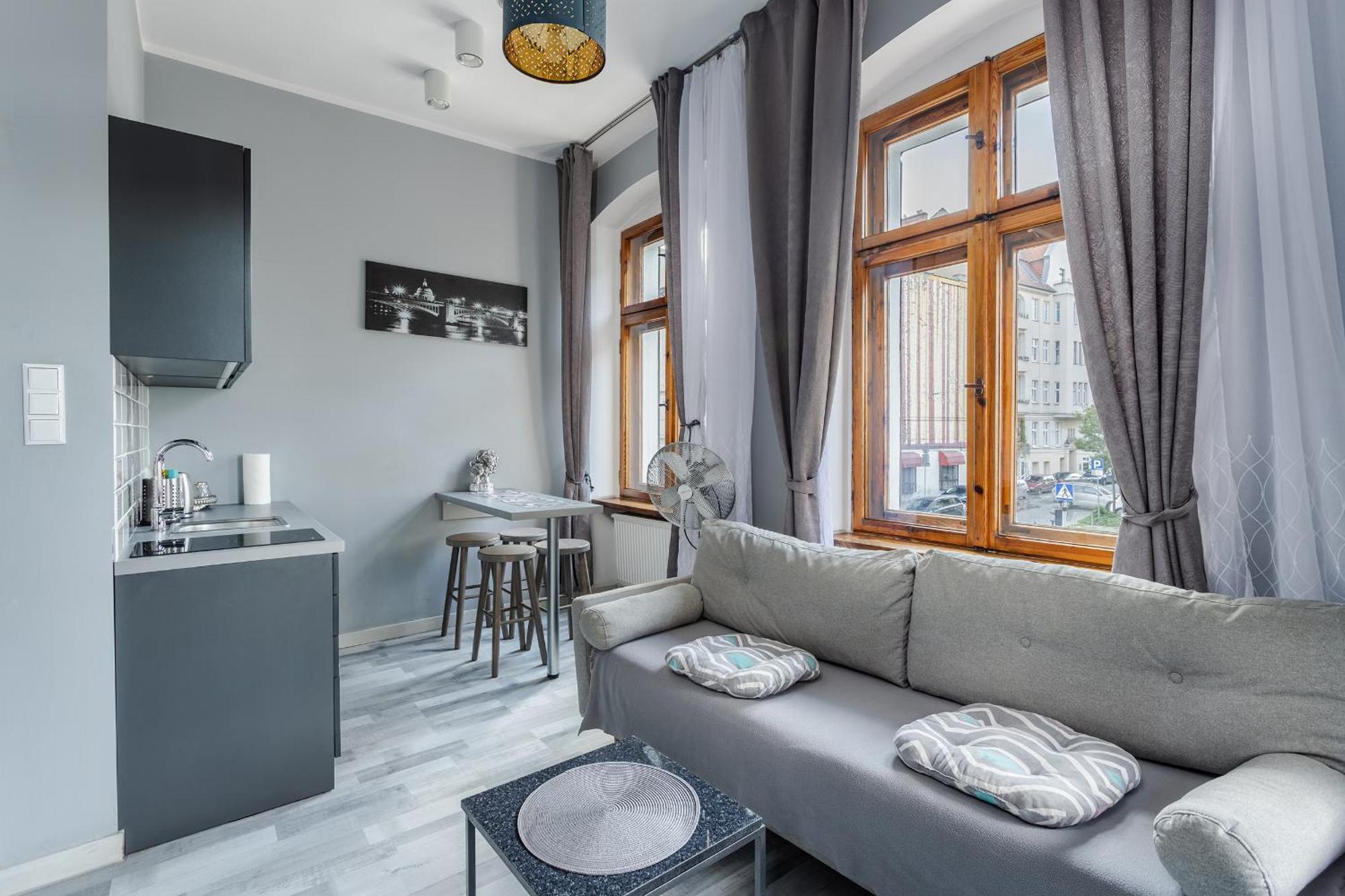 Functional And Comfortable Very Berry Studios In Poznan By Noclegi Renters Buitenkant foto