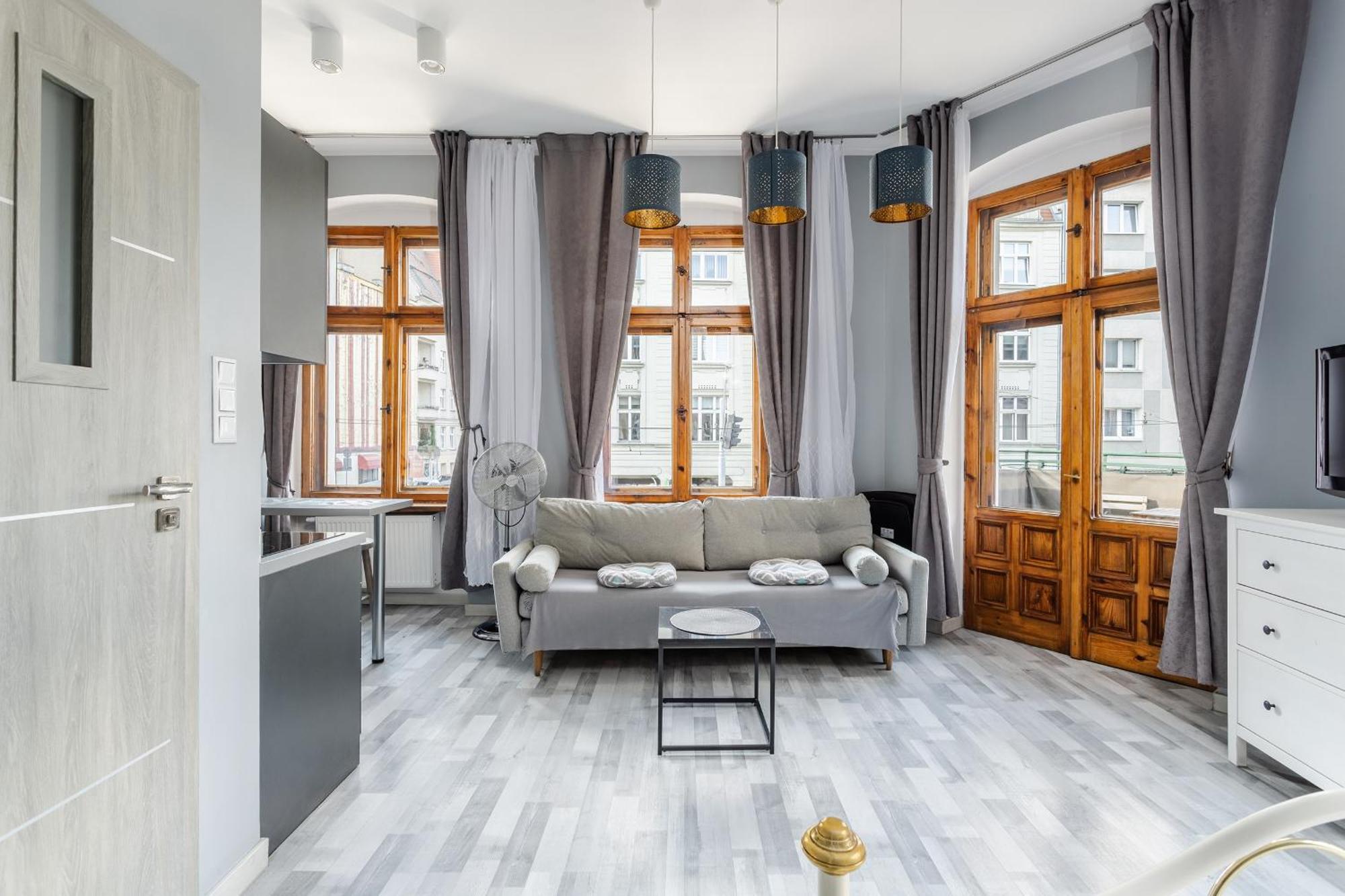 Functional And Comfortable Very Berry Studios In Poznan By Noclegi Renters Buitenkant foto