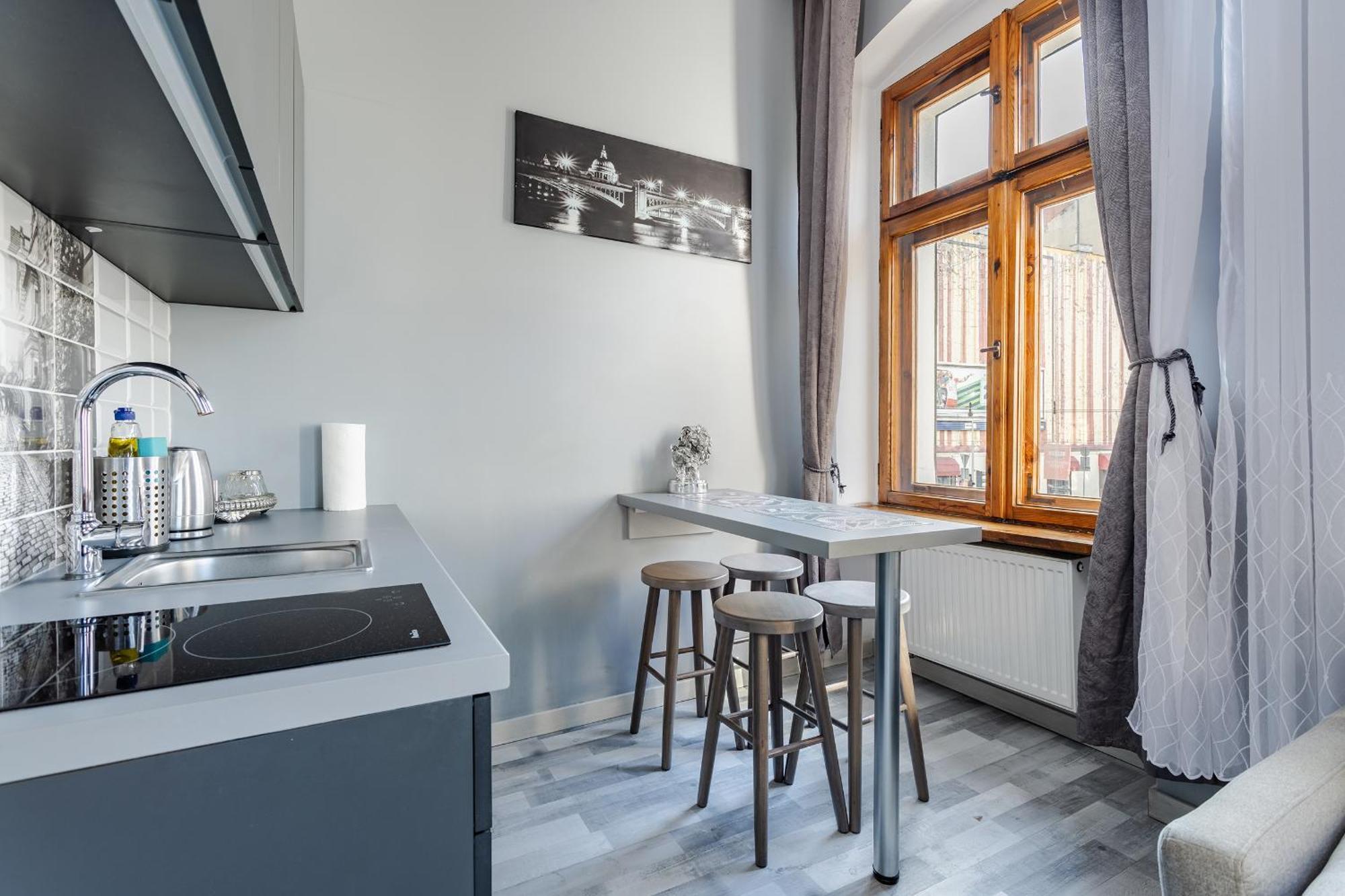 Functional And Comfortable Very Berry Studios In Poznan By Noclegi Renters Buitenkant foto